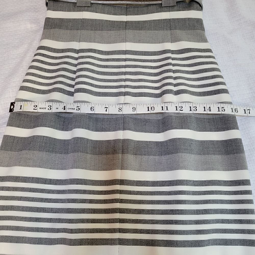 Calvin Klein Gray Off-White Striped Sleeveless Dress Size 2 NWT - Picture 8 of 15